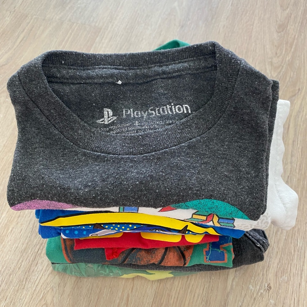 8 pieces for $6- Boys Clothes (Summer)